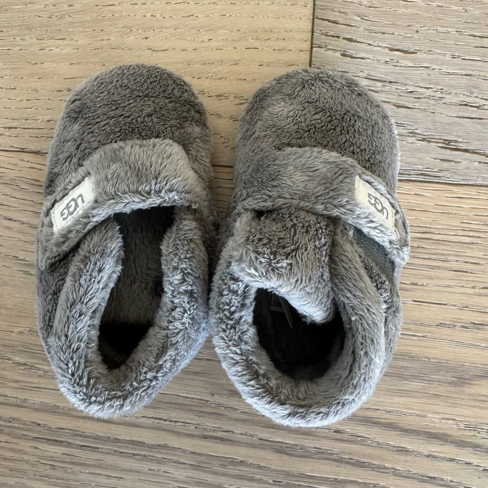 UGG Bixbee Bootie Grey Size
